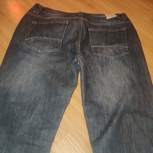 Free Planet Jeans - Picture 2 of 3